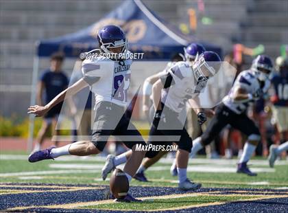 Thumbnail 3 in Mater Dei Catholic vs Carlsbad photogallery.