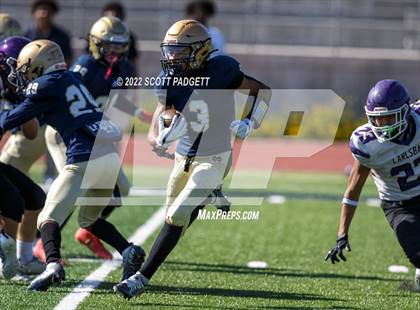 Thumbnail 1 in Mater Dei Catholic vs Carlsbad photogallery.
