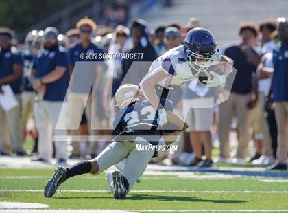 Thumbnail 1 in Mater Dei Catholic vs Carlsbad photogallery.