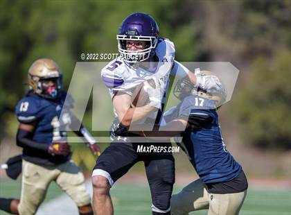 Thumbnail 1 in Mater Dei Catholic vs Carlsbad photogallery.