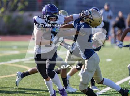 Thumbnail 2 in Mater Dei Catholic vs Carlsbad photogallery.
