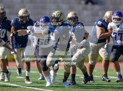 Thumbnail 1 in Mater Dei Catholic vs Carlsbad photogallery.
