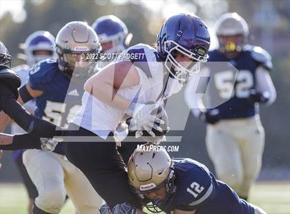Thumbnail 2 in Mater Dei Catholic vs Carlsbad photogallery.