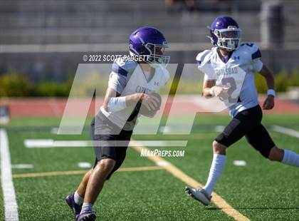 Thumbnail 2 in Mater Dei Catholic vs Carlsbad photogallery.