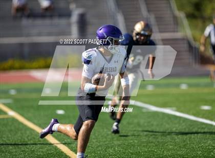 Thumbnail 1 in Mater Dei Catholic vs Carlsbad photogallery.