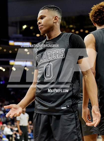 Thumbnail 2 in Sierra Canyon vs Lincoln (CIF State D1 Final) photogallery.
