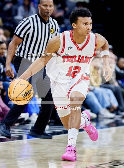 Thumbnail 3 in Sierra Canyon vs Lincoln (CIF State D1 Final) photogallery.