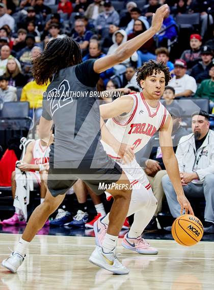 Thumbnail 2 in Sierra Canyon vs Lincoln (CIF State D1 Final) photogallery.