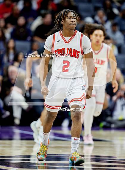 Thumbnail 2 in Sierra Canyon vs Lincoln (CIF State D1 Final) photogallery.