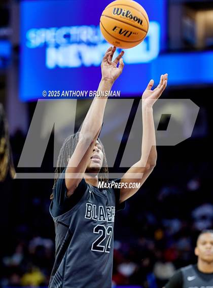 Thumbnail 2 in Sierra Canyon vs Lincoln (CIF State D1 Final) photogallery.