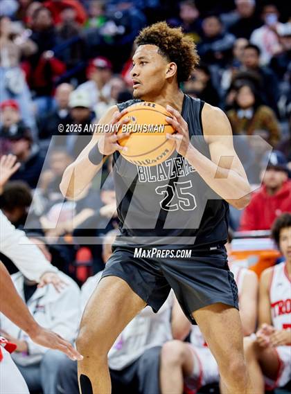 Thumbnail 1 in Sierra Canyon vs Lincoln (CIF State D1 Final) photogallery.