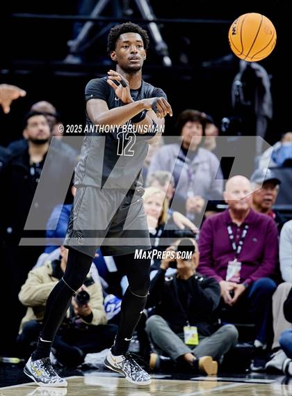 Thumbnail 3 in Sierra Canyon vs Lincoln (CIF State D1 Final) photogallery.