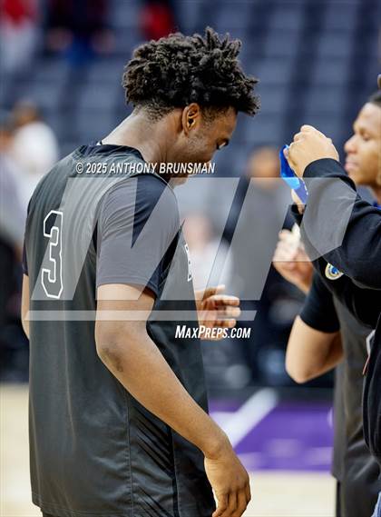 Thumbnail 2 in Sierra Canyon vs Lincoln (CIF State D1 Final) photogallery.