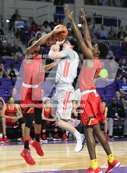 Thumbnail 2 in Mater Dei vs. Wesleyan Christian Academy (City of Palms Classic) photogallery.