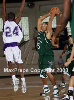Thumbnail 3 in Holyoke vs Pine Crest (Spalding Hoophall Classic) photogallery.