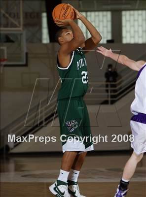 Thumbnail 3 in Holyoke vs Pine Crest (Spalding Hoophall Classic) photogallery.