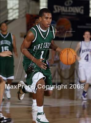 Thumbnail 2 in Holyoke vs Pine Crest (Spalding Hoophall Classic) photogallery.
