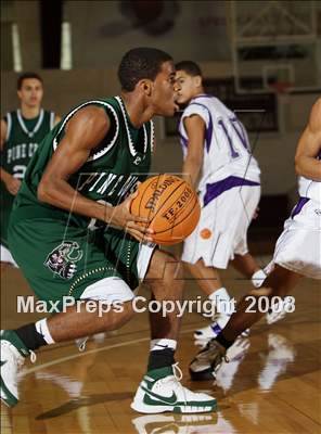 Thumbnail 2 in Holyoke vs Pine Crest (Spalding Hoophall Classic) photogallery.