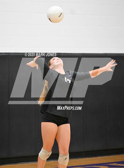 Thumbnail 1 in Northwest Christian vs. Pusch Ridge Christian Academy photogallery.