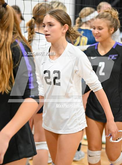 Thumbnail 1 in Northwest Christian vs. Pusch Ridge Christian Academy photogallery.