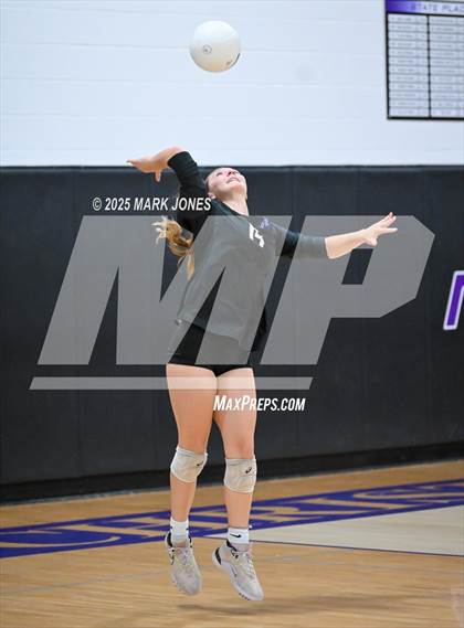 Thumbnail 1 in Northwest Christian vs. Pusch Ridge Christian Academy photogallery.