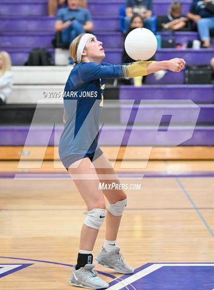 Thumbnail 3 in Northwest Christian vs. Pusch Ridge Christian Academy photogallery.