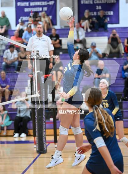 Thumbnail 3 in Northwest Christian vs. Pusch Ridge Christian Academy photogallery.