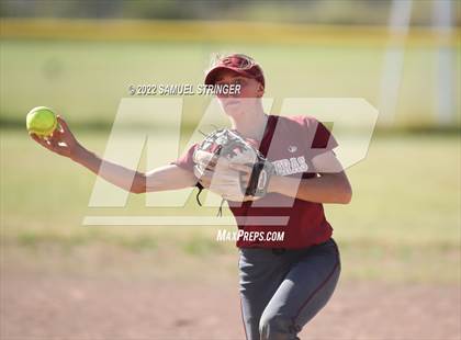 Thumbnail 3 in Riverbank vs. Calaveras (CIF SJS D5 Semifinal Playoff) photogallery.