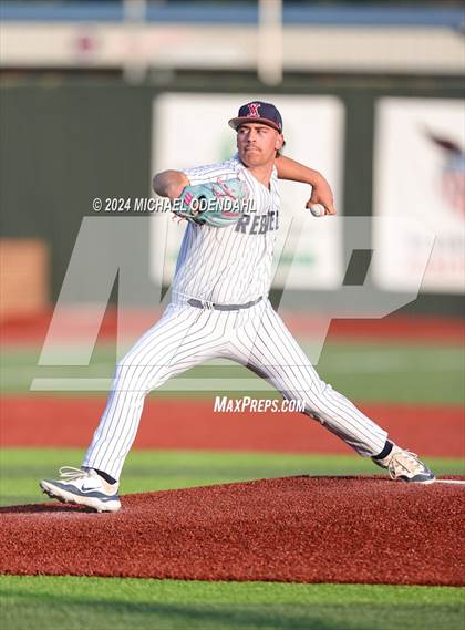 Thumbnail 1 in Chalmette @ West Monroe (LHSAA Regional DIV I Non-Select Game 1) photogallery.