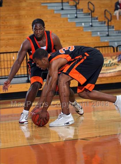Thumbnail 3 in Alief Elsik vs. La Porte (McDonald's Texas Invitational) photogallery.
