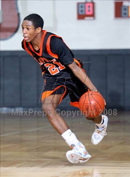Thumbnail 2 in Alief Elsik vs. La Porte (McDonald's Texas Invitational) photogallery.