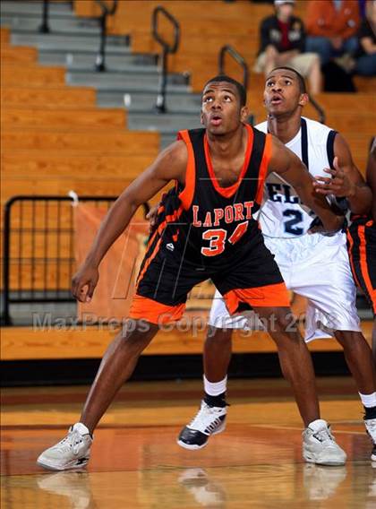 Thumbnail 2 in Alief Elsik vs. La Porte (McDonald's Texas Invitational) photogallery.