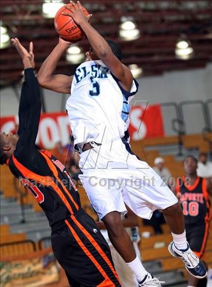 Thumbnail 1 in Alief Elsik vs. La Porte (McDonald's Texas Invitational) photogallery.