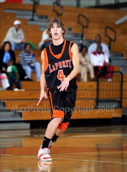 Thumbnail 1 in Alief Elsik vs. La Porte (McDonald's Texas Invitational) photogallery.