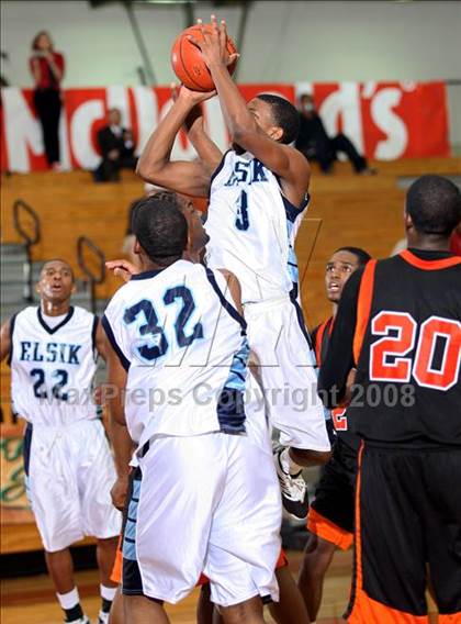 Thumbnail 2 in Alief Elsik vs. La Porte (McDonald's Texas Invitational) photogallery.