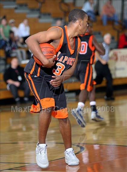 Thumbnail 3 in Alief Elsik vs. La Porte (McDonald's Texas Invitational) photogallery.