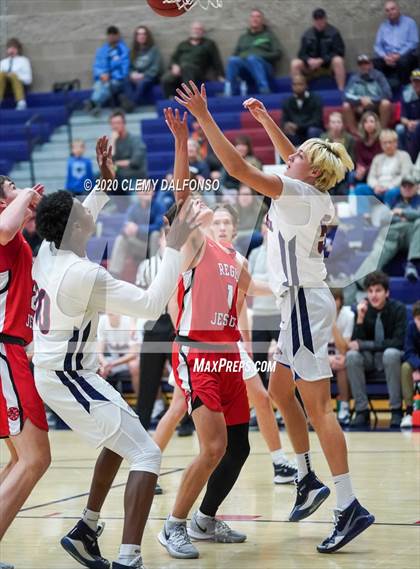 Thumbnail 3 in Regis Jesuit @ Dakota Ridge photogallery.