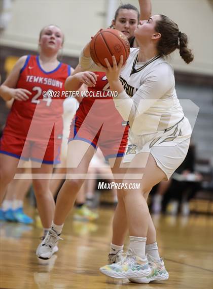 Thumbnail 2 in Tewksbury Memorial @ Haverhill photogallery.