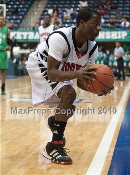 Thumbnail 2 in Hoover vs Lincoln (CIF SDS D2 Final) photogallery.