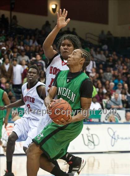 Thumbnail 3 in Hoover vs Lincoln (CIF SDS D2 Final) photogallery.