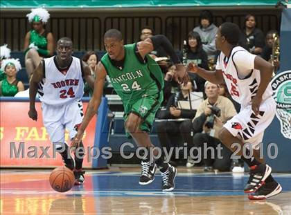 Thumbnail 3 in Hoover vs Lincoln (CIF SDS D2 Final) photogallery.