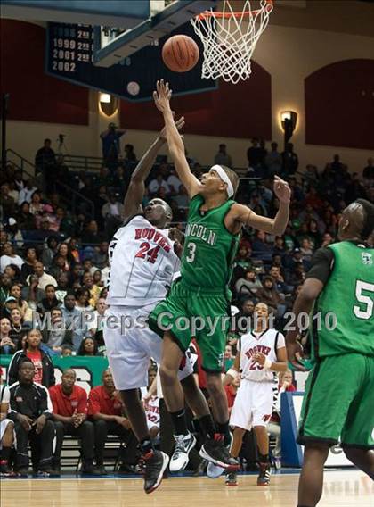 Thumbnail 2 in Hoover vs Lincoln (CIF SDS D2 Final) photogallery.