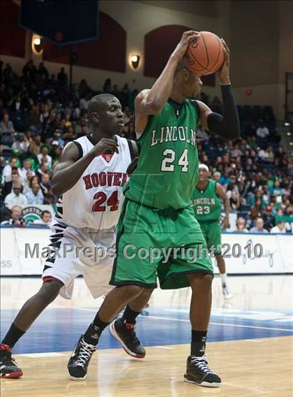 Thumbnail 1 in Hoover vs Lincoln (CIF SDS D2 Final) photogallery.