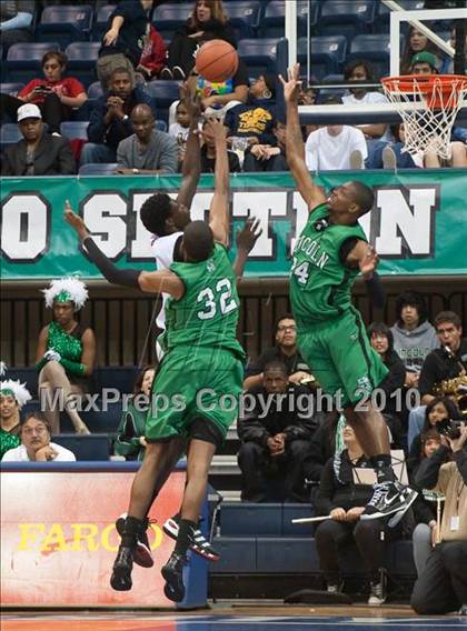 Thumbnail 1 in Hoover vs Lincoln (CIF SDS D2 Final) photogallery.