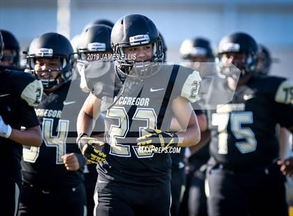 Thumbnail 3 in McGregor vs. Bosqueville photogallery.