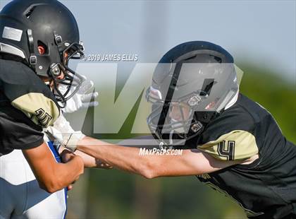 Thumbnail 2 in McGregor vs. Bosqueville photogallery.