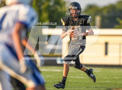 Thumbnail 1 in McGregor vs. Bosqueville photogallery.