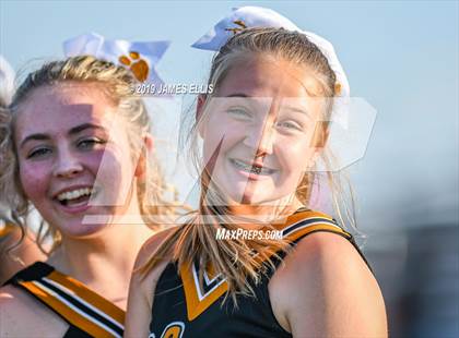 Thumbnail 3 in McGregor vs. Bosqueville photogallery.