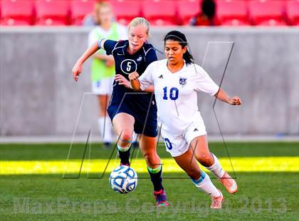 Thumbnail 2 in Juan Diego Catholic vs Dixie (UHSAA 3A Final) photogallery.