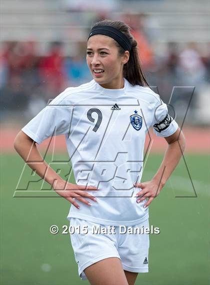 Thumbnail 1 in Chaparral vs. Grandview (CHSAA 5A Quarter Finals) photogallery.